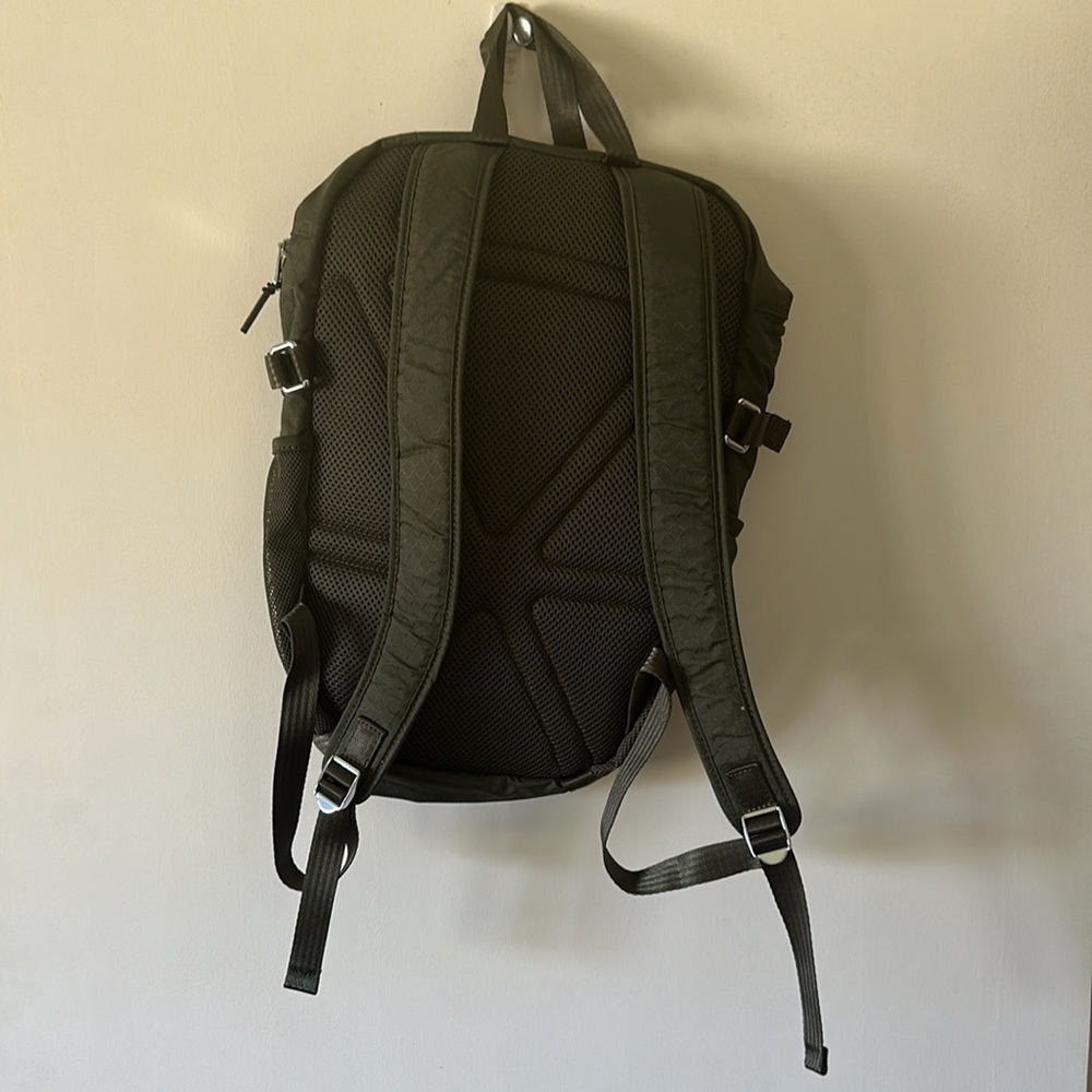 Athleta Excursion Backpack - Picture 2 of 2
